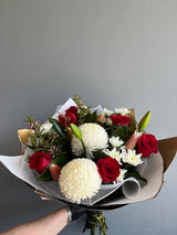 Scarlet & Snow Romance