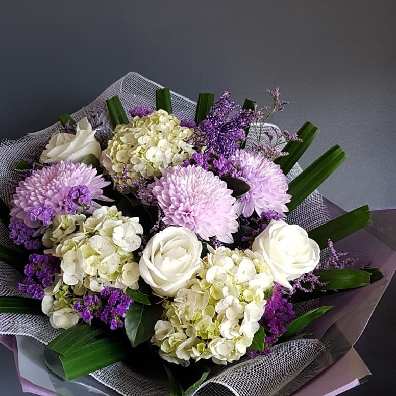 Hydrangea & Disbud Bouquet